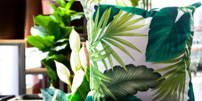 digitally-printed-pillow-with-printed-green-plants