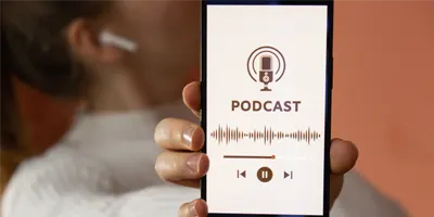 listening-to-podcast-on-phone